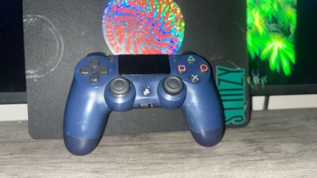 PS4 controller