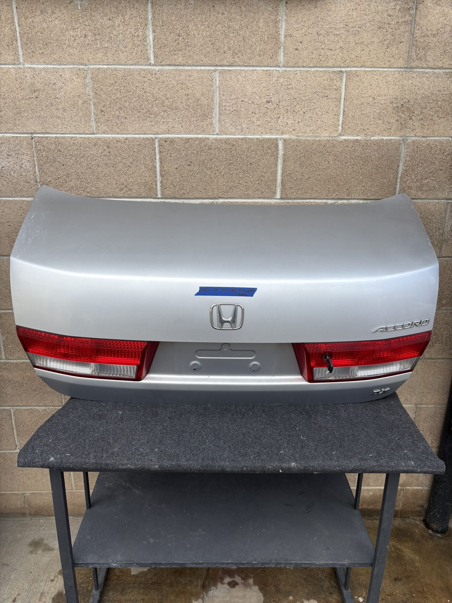 2003-2005 Honda Accord Sedan Trunk Lid Part