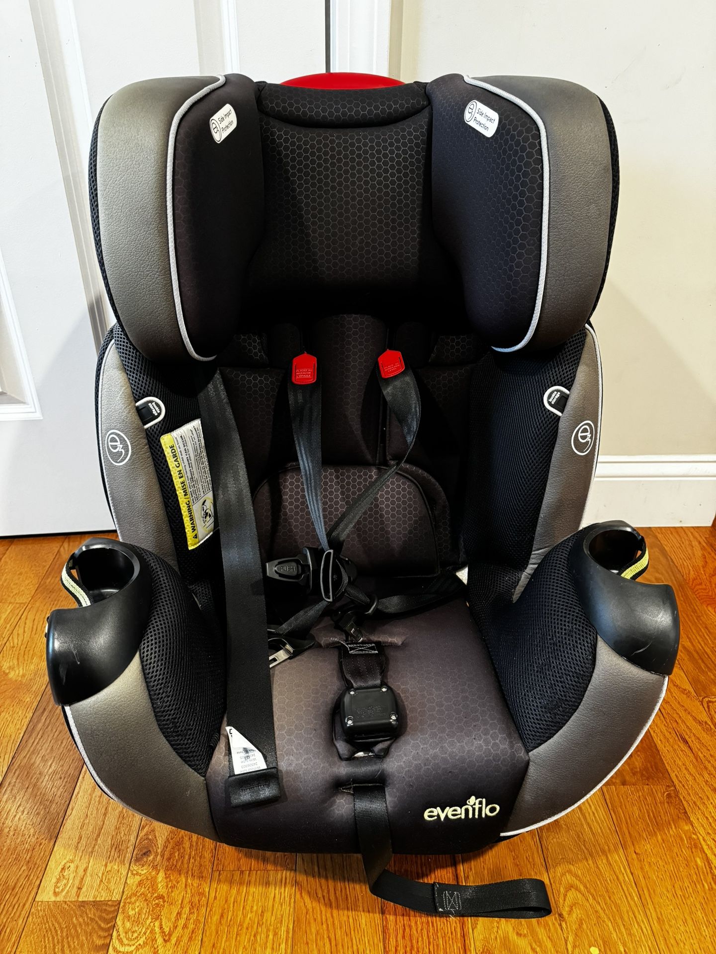 Evenflo Symphony All-in-One Convertible Car seat