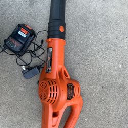 Black Decker blower