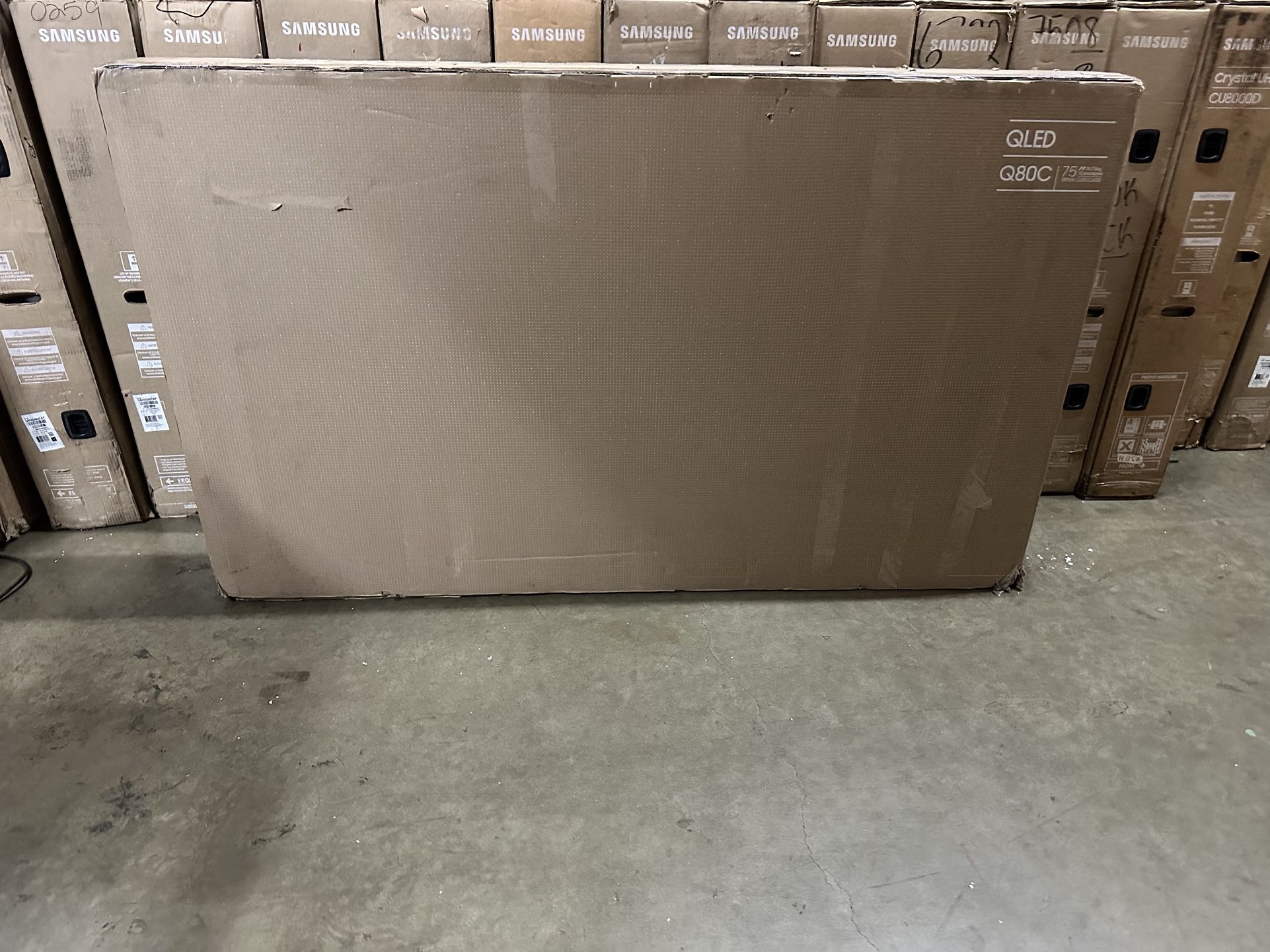 SAMSUNG 75-Inch Class QLED 4K Q80C Series Quantum HDR+, Dolby Atmos Object Tracking Sound Lite, Direct Full Array, Q-Symphony 3.0, Gaming Hub, Smart T