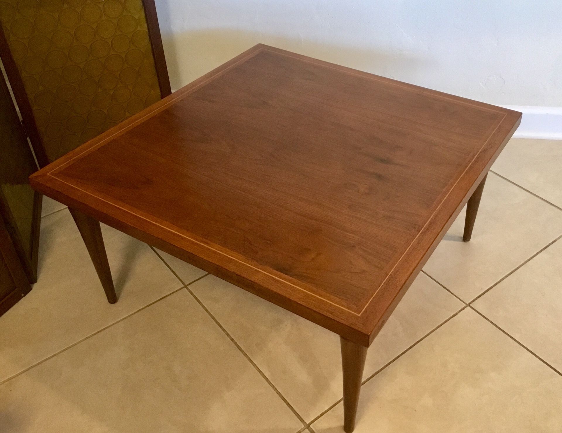 Beautiful Mid-Century Walnut Coffee Table With Inlaid Detailing and Sculptured Legs