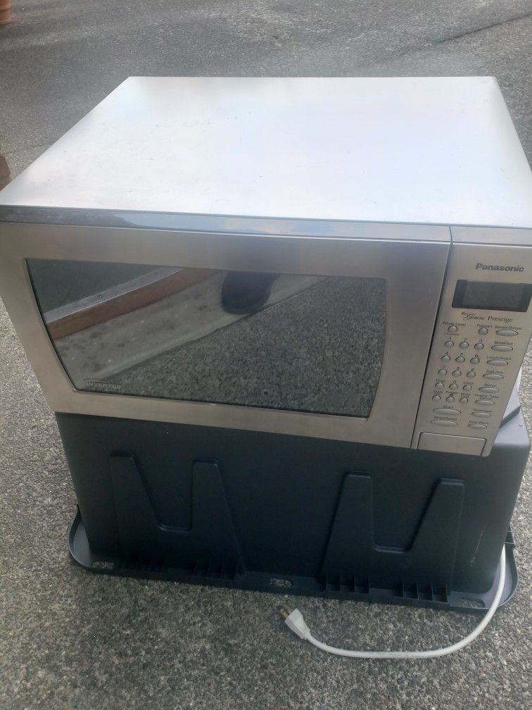 Microwave - Panasonic Prestige