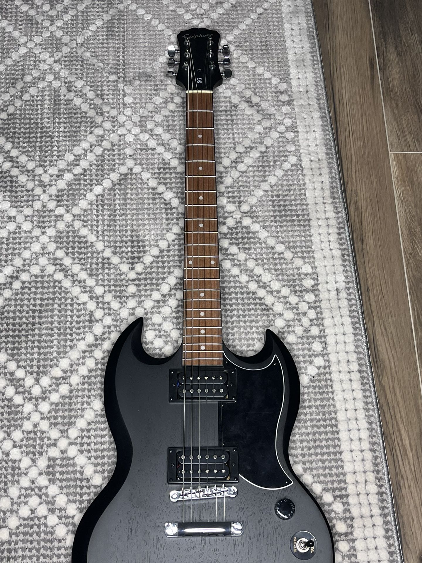 Epiphone SG Special Satin E1// BOSS KATANA- 50 Mk II Amplifier