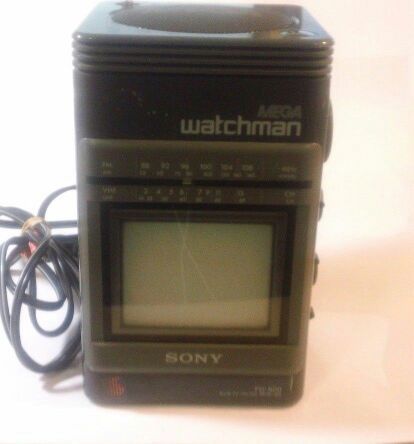 Vintage SONY Mega Watchman FD-500 Black & White TV-FM/AM Receiver