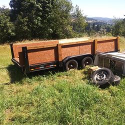 2004 EQUIPMENT CAR Hauler.