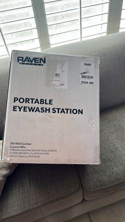Raven portable eyewash station
