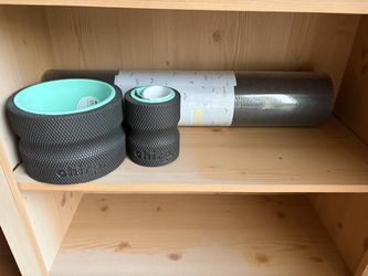 Chirp Wheel Back Stretching Set, 2 Wheels + Foam Roller