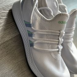 Womens ADIDAS shoes Size 9.5 for Sale in Moreno Valley CA