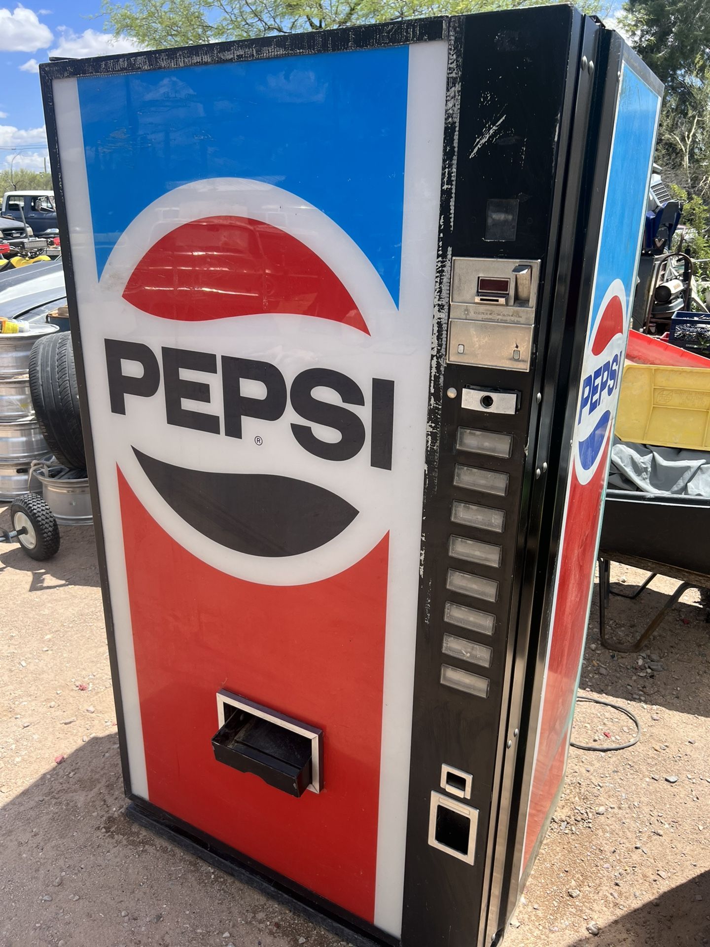 Vintage Pepsi Soda Machine