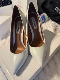 Steve Madden White Pointed-Toe Pumps