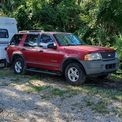 2004 Ford Explorer