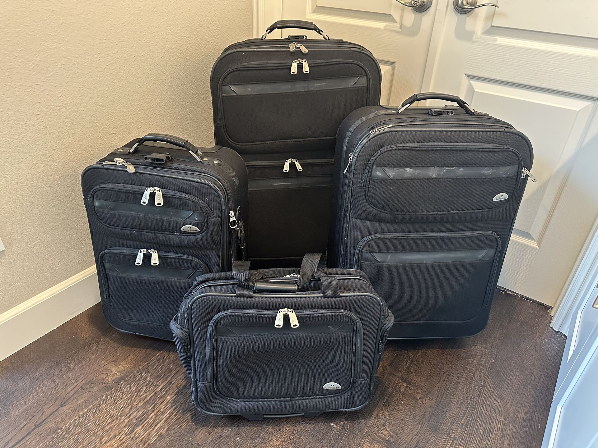 Samsonite Luggage Set 4 Piece