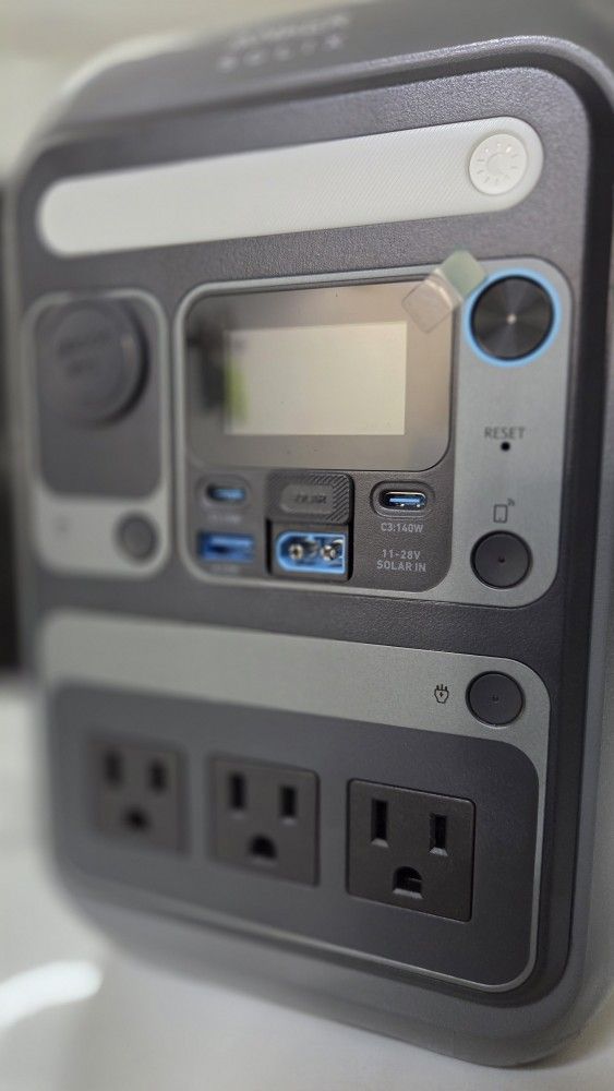 Anker Portable Power Station SOLIX C300