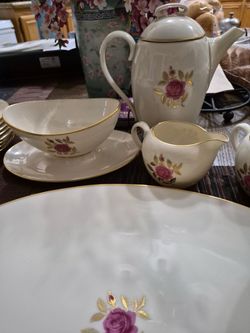 Lenox Roselyn China Set of 43 Gold Trim Dining Set