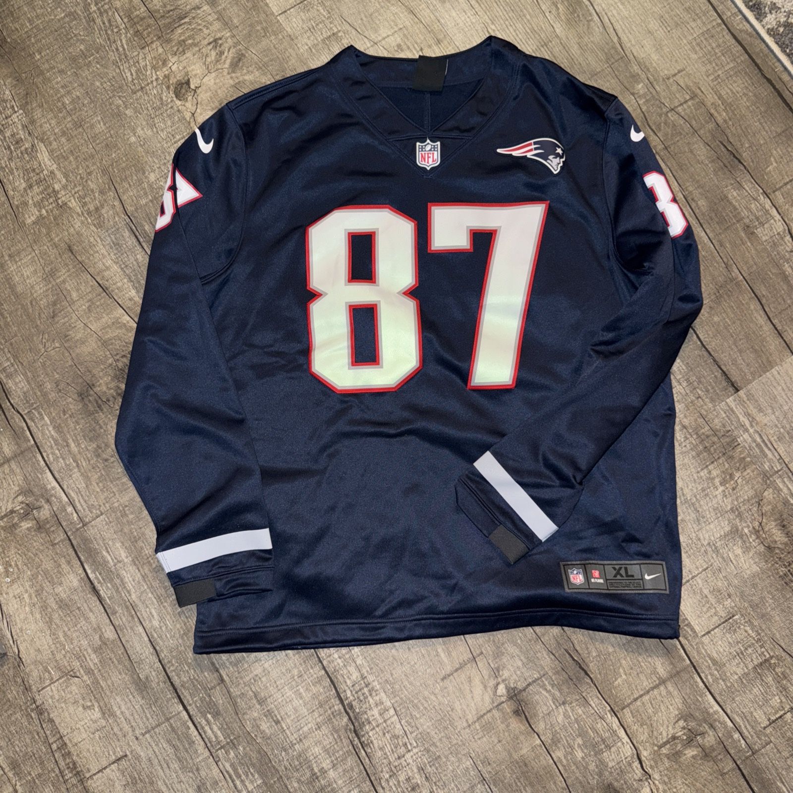 Rob Gronkowski New England Patriots Men's XL Nike Therma Long-Sleeve Jersey