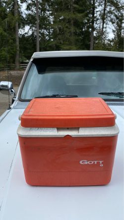 Gott 8 Quart cooler