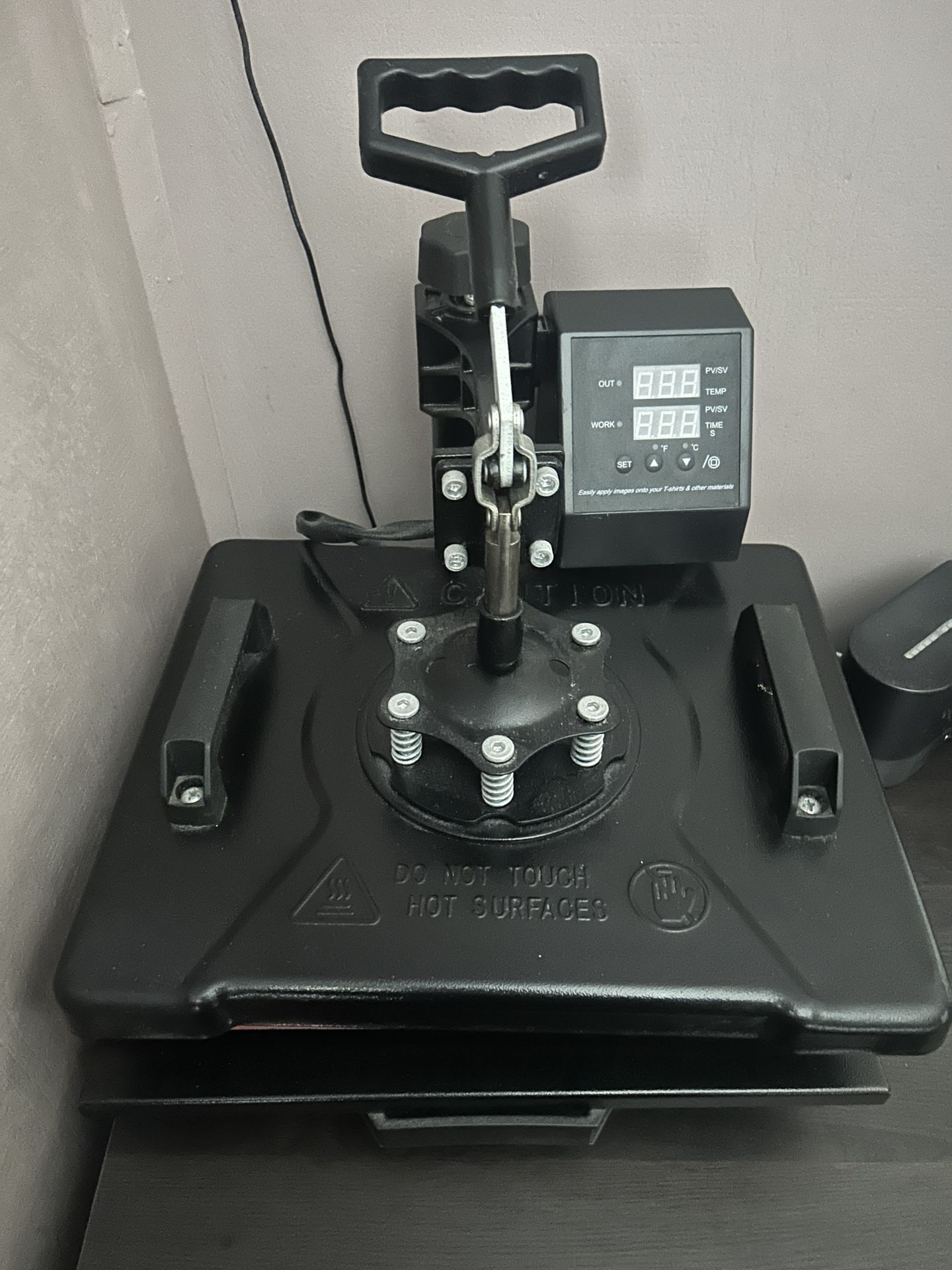 Heat press (shoot me offers!!!)