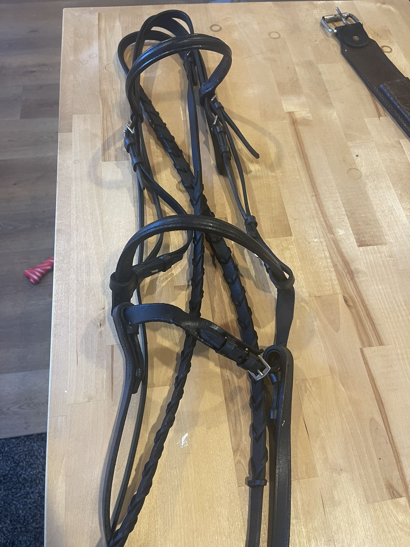Beautiful Like New English Bridle With Reins  REDUCED PRICE 