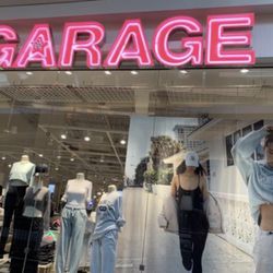 Like New Garage Clothing - Bulk