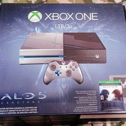 Xbox One 1TB Halo Especial Edition, 9 Games Black Friday Deal