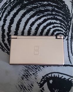 Nintendo DS lite