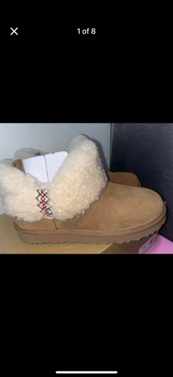 Women’s size 10 UGGS