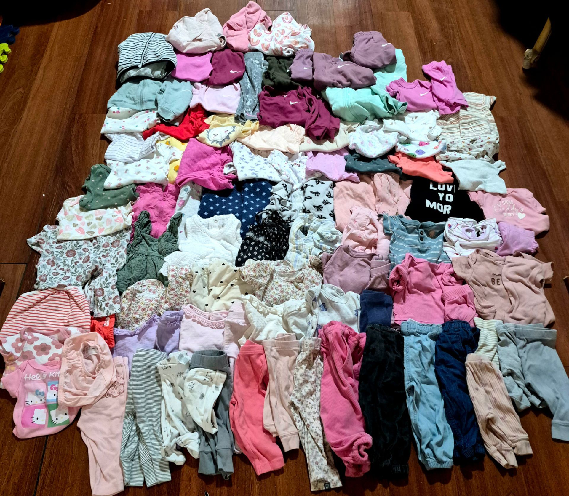 Baby Girl Lot Gently Used No Stains No Tears Newborn-12 Months-SMOKE FREE PET FREE ENVIRONMENT