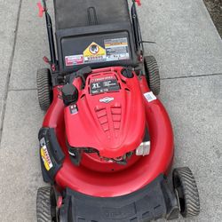 Troy Bilt Push Mower Perfectly Working Condition Tested Before Buy It 7.75hp. 190cc.    160$$$ Firm Price 