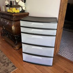 Tall 5 Drawer Storage Container 