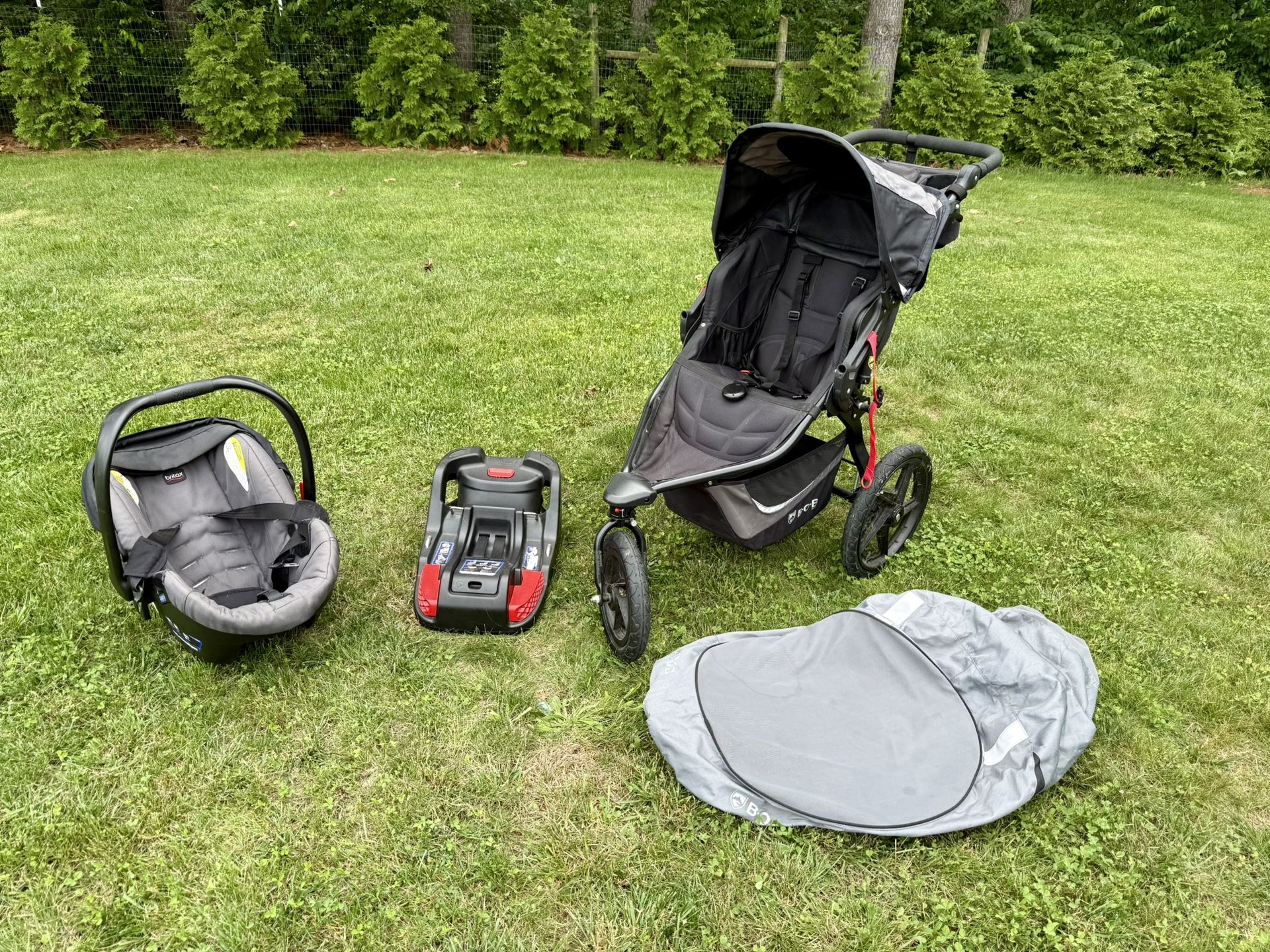 BOB Gear Revolution Flex jogging stroller w/ Britax B Safe