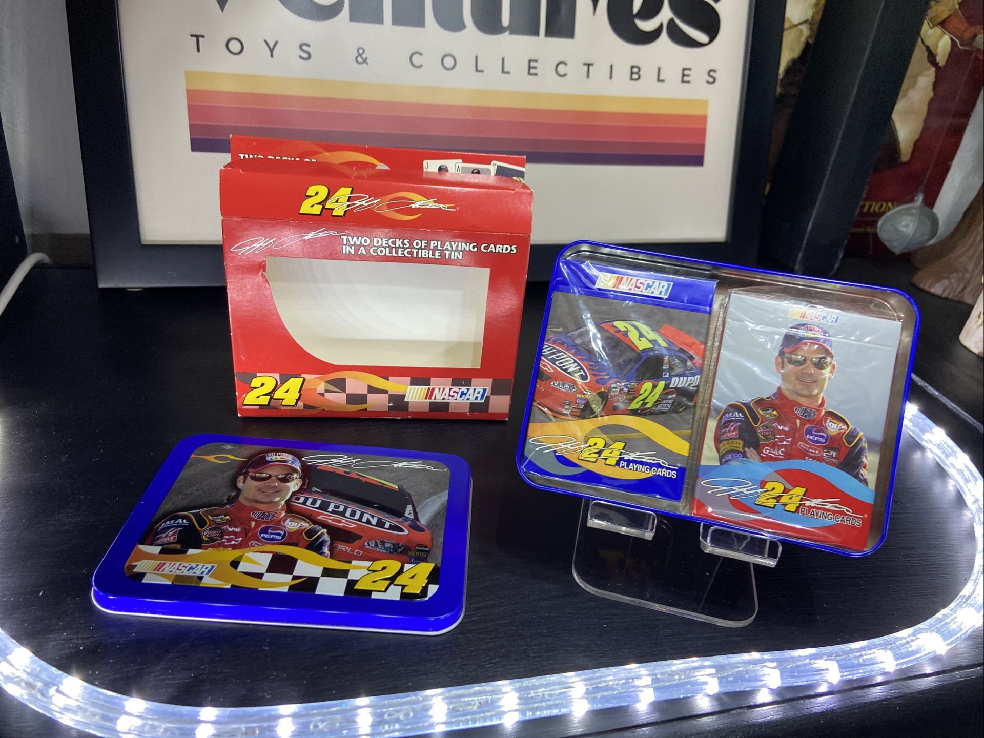 Jeff Gordon 24 DuPont 2 Decks Sealed Bicycle Playing Cards Tin 2004 NASCAR NIB