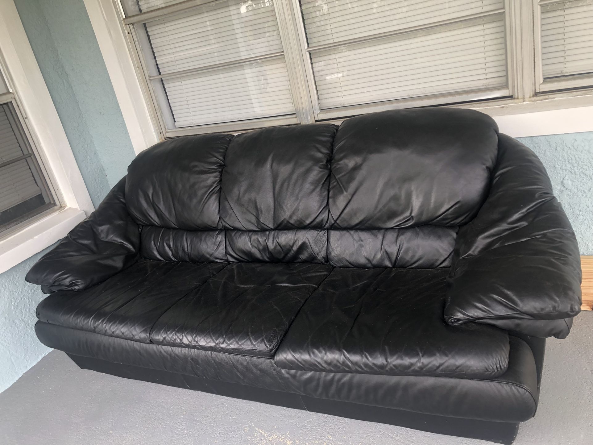 Black Leather Couch 