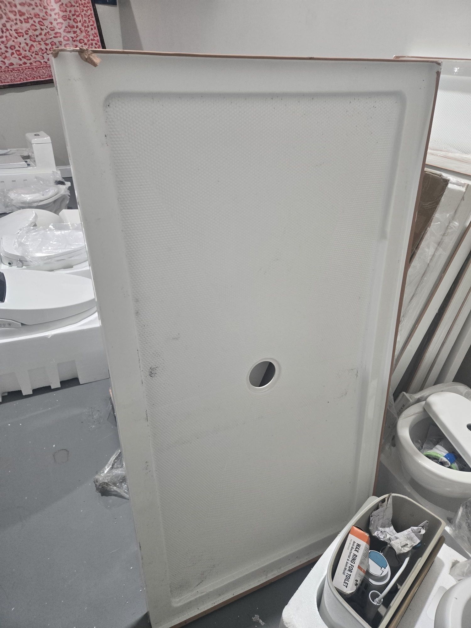 M-New Acrylic 60 in. L x 32 in. W Alcove Shower Pan Base in White with Center Drain