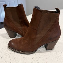 Paul Green Brown Suede Boots 
