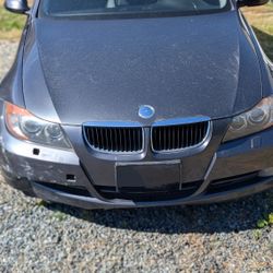 Crashed 325i