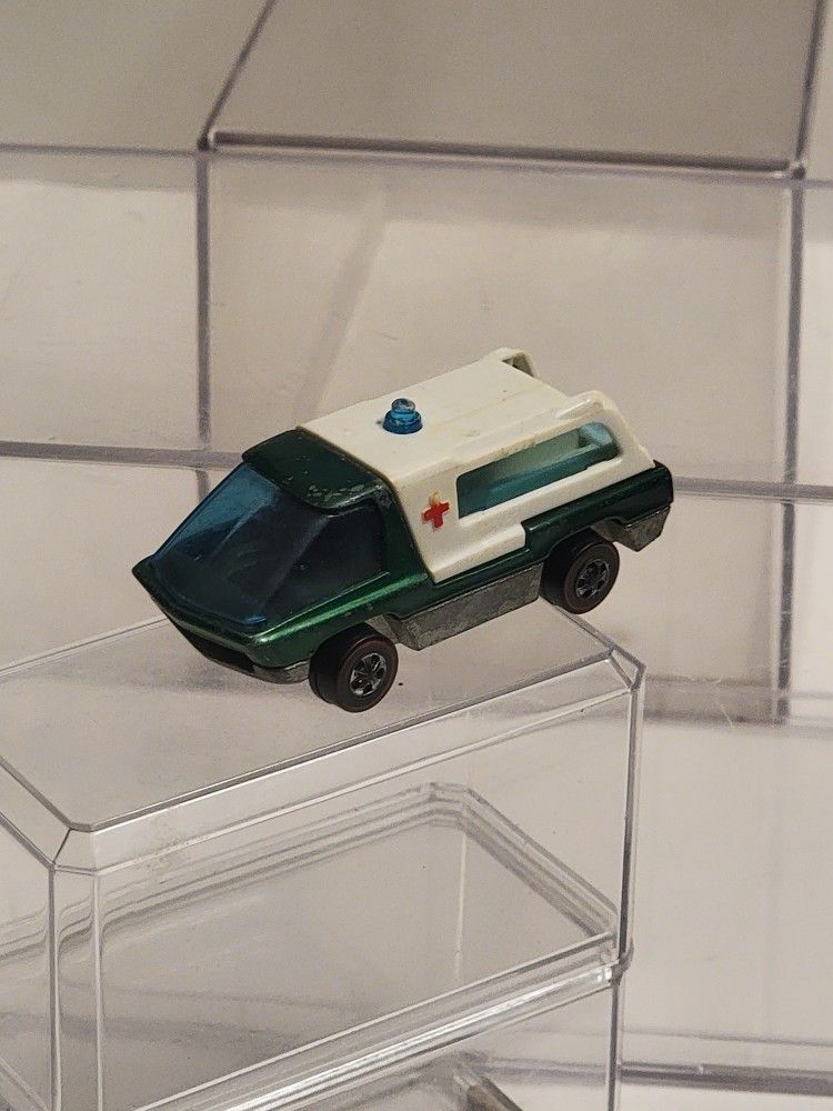 Redline Hotwheels Ambulance