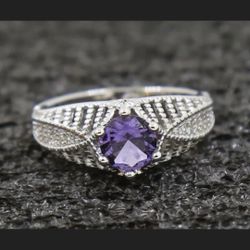 Natural Tanzanite And Diamond Ring 14 K