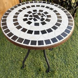 Plant Stand 🌻 For Only 20 Dollars 