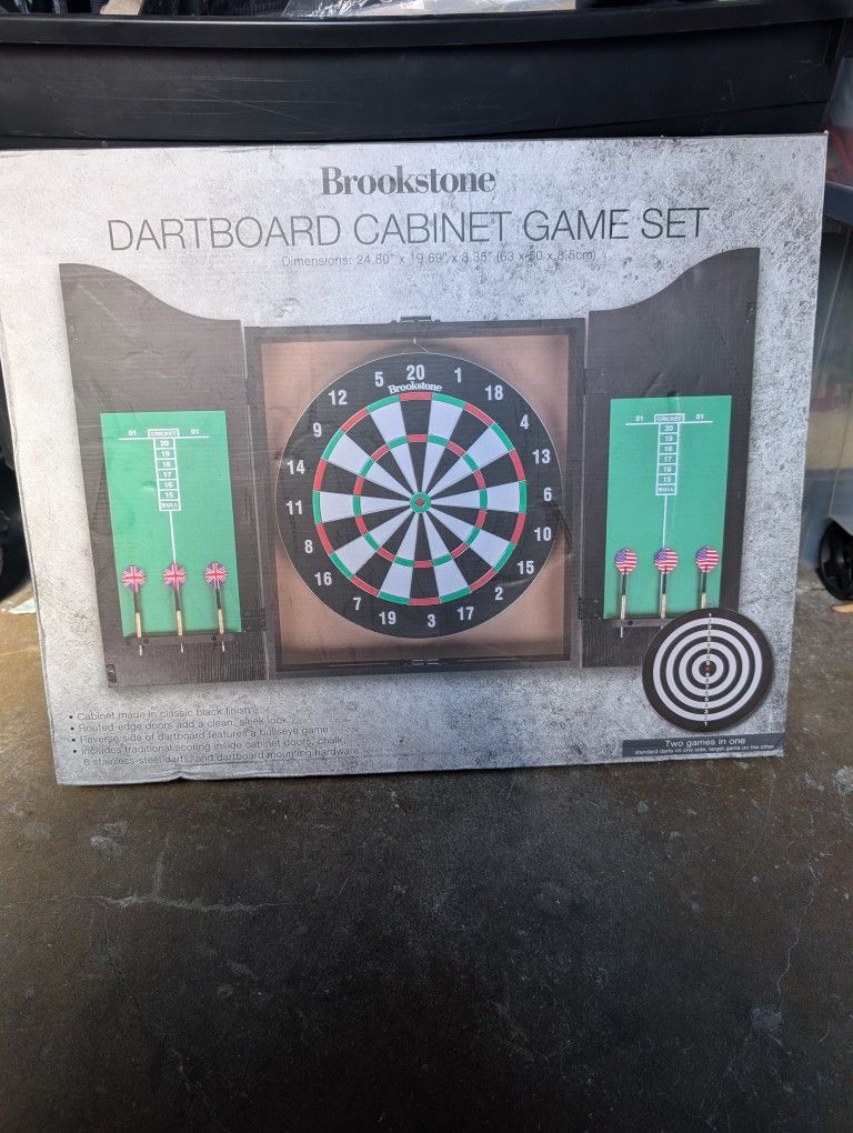 Dartboard Cabinet Game Set!! New