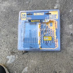 Black AND Gold Brocas