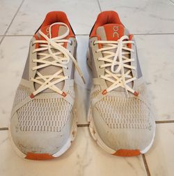 On Cloudflyer Men's Running Shoes Size 11.5 US