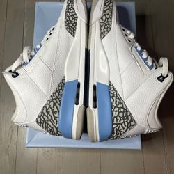 Unc Air Jordan 3  (Used)