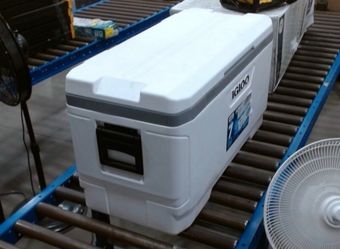 Ice chest