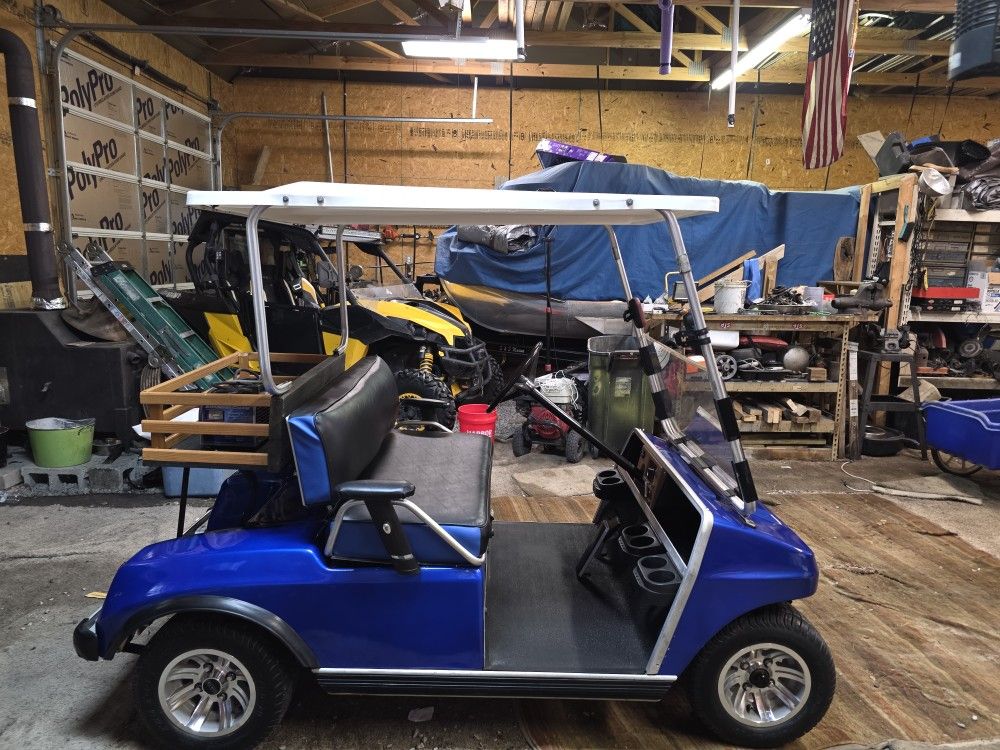 Club Cart Golf Cart