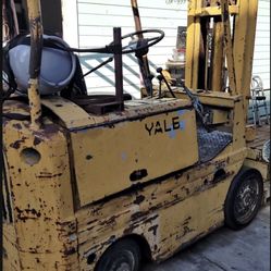 YALE Forklift 