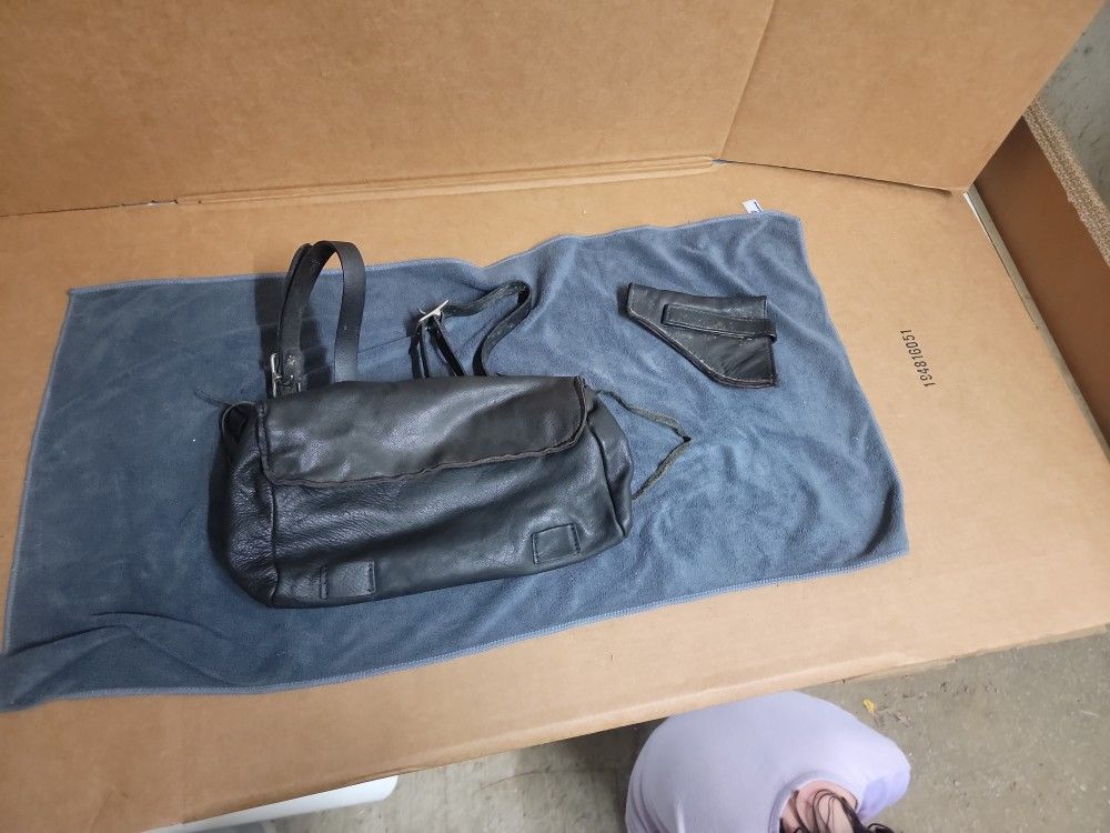 front port tool bag leather with gun holster for motorcycle