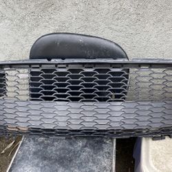 2019-2022 Toyota Corolla OEM Lower Grille