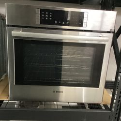 Bosch  Wall Oven in Stainless steel with Convection Multi-Rack Mode and Delay Cook