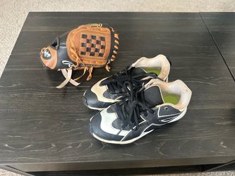 Kids Baseball/running cleats + glove